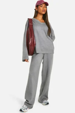 Knitted Co-Ords*boohoo Soft Knit V Neck Wide Leg Knitted Co-ord charcoal