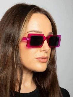 Sunglasses*SVNX Square Frame Sunglasses in Hot with Black Lens Pink