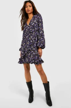 Wrap Dresses*boohoo Tall Floral Print Ruffle Wrap Skater Dress black