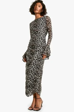 Smock Dresses*boohoo Tall Leopard Chiffon Ruffle Midaxi Dress brown