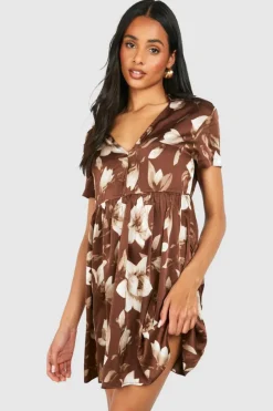 Smock Dresses*boohoo Tall Satin Floral V Neck Smock Dress chocolate