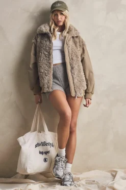 Up To 80% Off Winter Warmers|Bomber Jackets*boohoo Teddy Fur Oversized Bomber Jacket sage