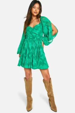 Skater Dresses*boohoo Textured Ballon Sleeve Tie Back Skater green