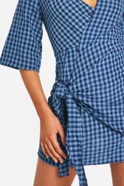 Wrap Dresses*boohoo Textured Gingham Wrap Dress blue