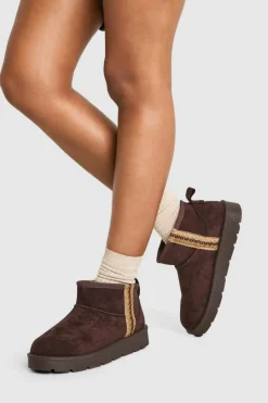 Cosy Boots*boohoo Ultra Mini Embroidered Cosy Boots chocolate
