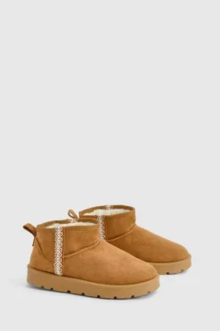 Cosy Boots*boohoo Ultra Mini Embroidered Cosy Boots chestnut