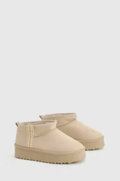 Cosy Boots*boohoo Ultra Mini Embroidered Platform Cosy Boots beige