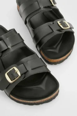 Sandals*boohoo Wide Fit Buckle Detail Footbed Sliders black