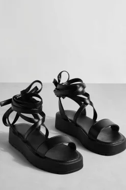 Sandals*boohoo Wide Fit Chunky Flatform Tie Leg Sandals black