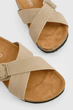 Sandals*boohoo Wide Fit Cross Over Buckle Footbed Sliders taupe