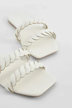 Sandals*boohoo Wide Fit Double Plait Mule Sandals white