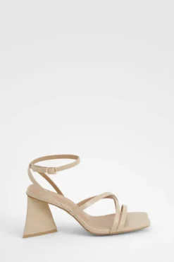 Heels*boohoo Wide Fit Flared Heel Crossover Sandals nude
