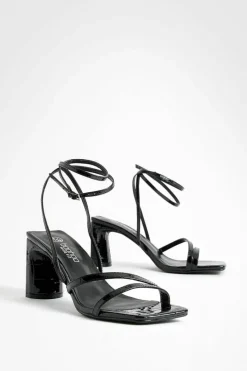 Heels*boohoo Wide Fit Low Heel Asymmetric Strap Sandals black