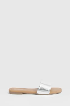 Sandals*boohoo Wide Fit Metallic Minimal Mule Sandals silver