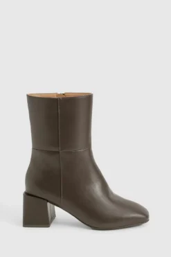 Heels|All Boots*boohoo Wide Fit Panel Detail Block Calf Boots brown