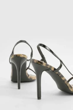 Heels*boohoo Wide Fit Patent Contrast Buckle Strappy Heels leopard