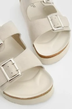 Sandals*boohoo Wide Fit Square Buckle Footbed Sliders ecru