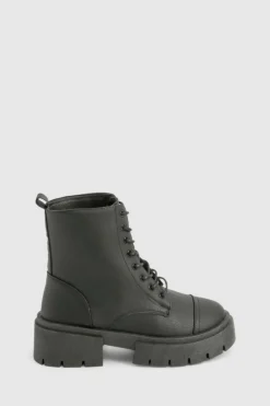 Chunky Boots|Biker Boots*boohoo Wide Fit Toe Cap Detail Chunky Hiker Boots black