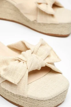 Sandals*Quiz Woven Bow Front Wedges Off White