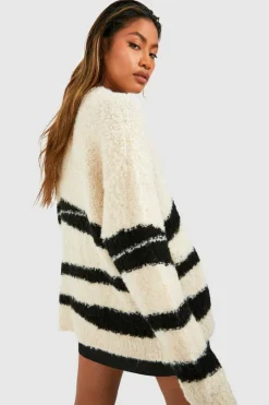 Oversized Jumpers|Jumpers*boohoo Zebra Boucle Oversized Jumper ecru