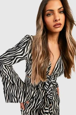 Maxi Dresses*boohoo Zebra Cut Out Tie Front Maxi Dress black
